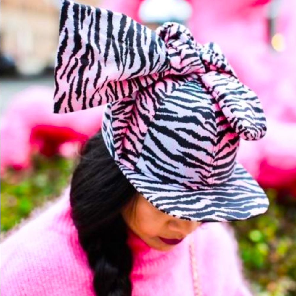 Kenzo and H&M hat zebra pink